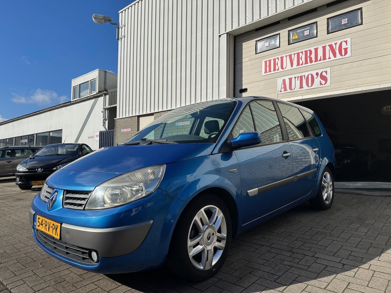 Renault Grand Scénic - 2.0-16V Privilège Luxe|Clima|CruiseControl|Trekhaak|PDC - AutoWereld.nl