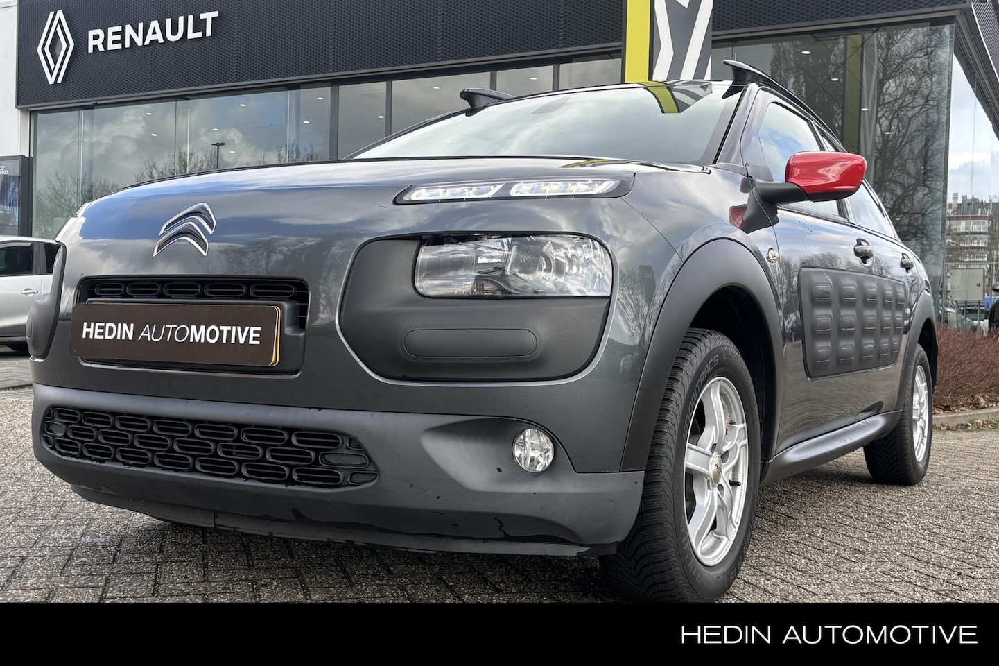 Citroën C4 Cactus - 1.2 82PK Shine "Panoramadak, Clima, Navi" - AutoWereld.nl