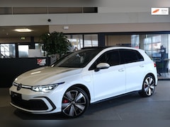 Volkswagen Golf - 1.4 eHybrid GTE Pano Navi CAM HUD Trekhaak