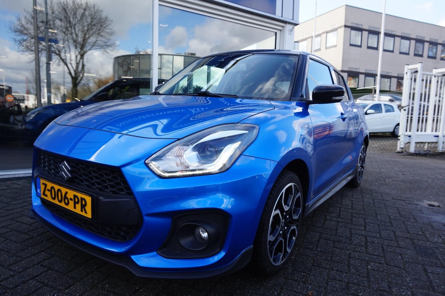 Suzuki Swift - 1.4 Sport Hybrid / navigatie / camera - AutoWereld.nl