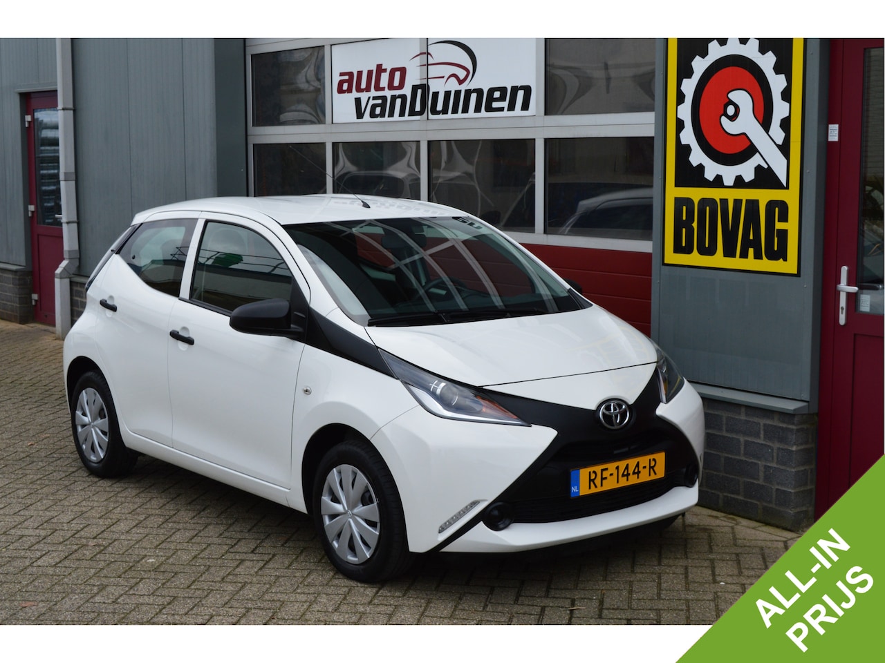 Toyota Aygo - 1.0 VVT-i x-fun O.a: Bluetooth, LED, Centr. Vergr, Airco, Etc. All-in prijs! - AutoWereld.nl