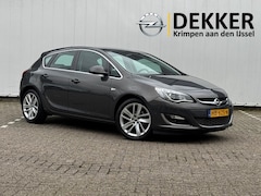 Opel Astra - 1.4 Turbo Sport + met Xenon, Navi/Camera, AGR, 18inch, Trekhaak