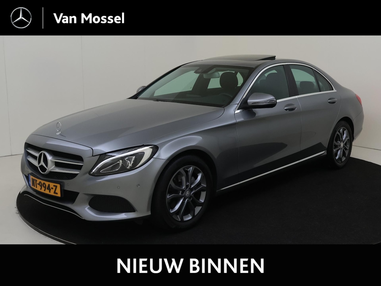 Mercedes-Benz C-klasse - 180 Prestige / Stoelverwarming / Parkeersensoren / Dodehoek-assistent / Spoor-assistent / - AutoWereld.nl