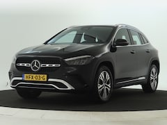 Mercedes-Benz GLA-Klasse - 250 e Face Lift Plug-In Hybride | Led koplampen | 11 kW Laden | Achteruitrijcamera | EASY