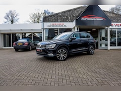 Volkswagen Tiguan - 1.4 TSI Connected SeriesCarplay/Lane/19"/stoelv