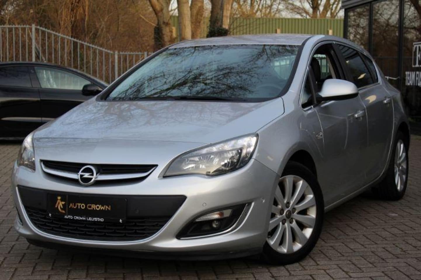 Opel Astra - 1.4 Turbo Sport + Automaat BJ.2015 Luxe model - AutoWereld.nl