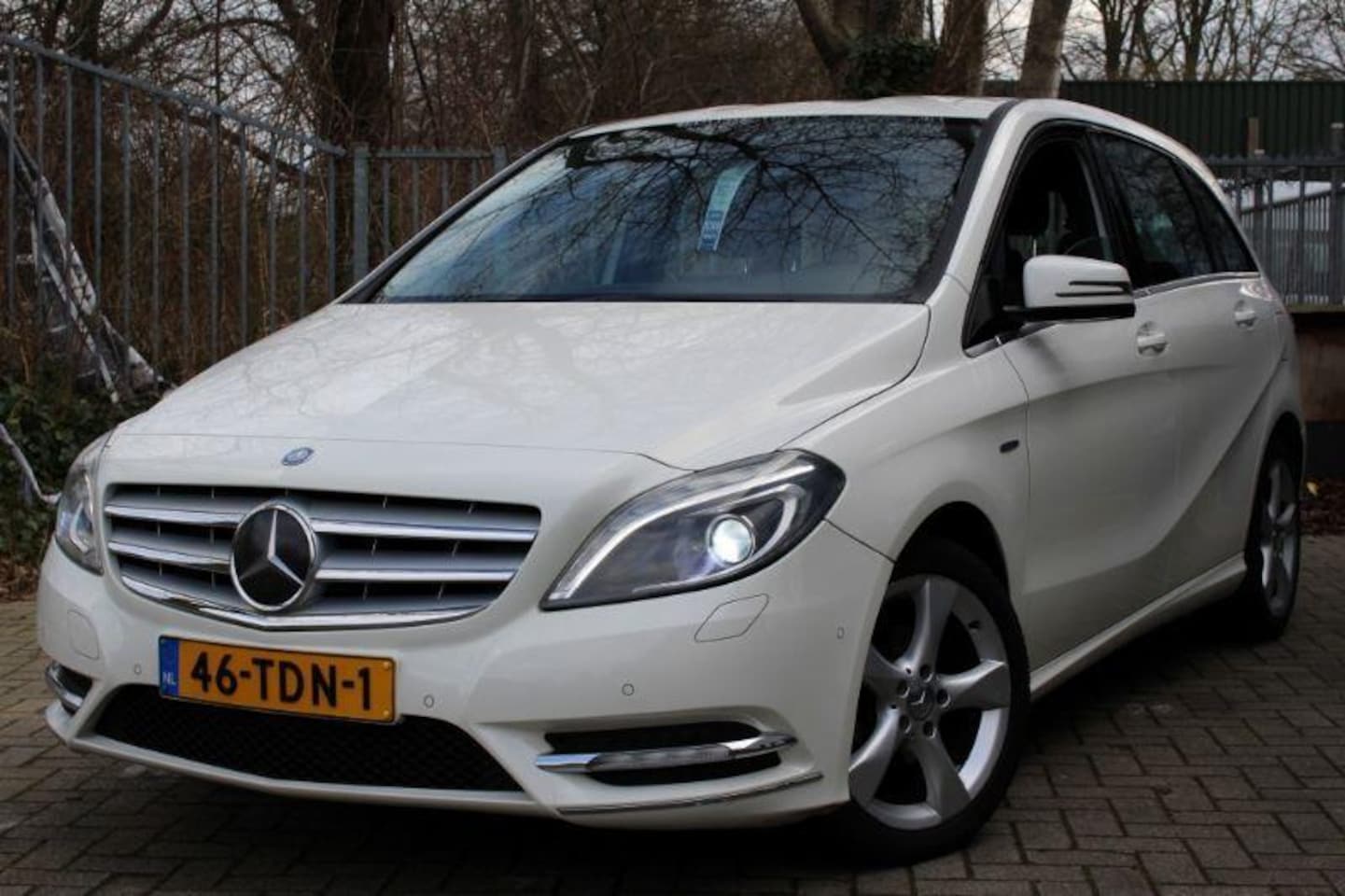 Mercedes-Benz B-klasse - 180 Ambition 95.226KM! NAP! BJ.2012 - AutoWereld.nl