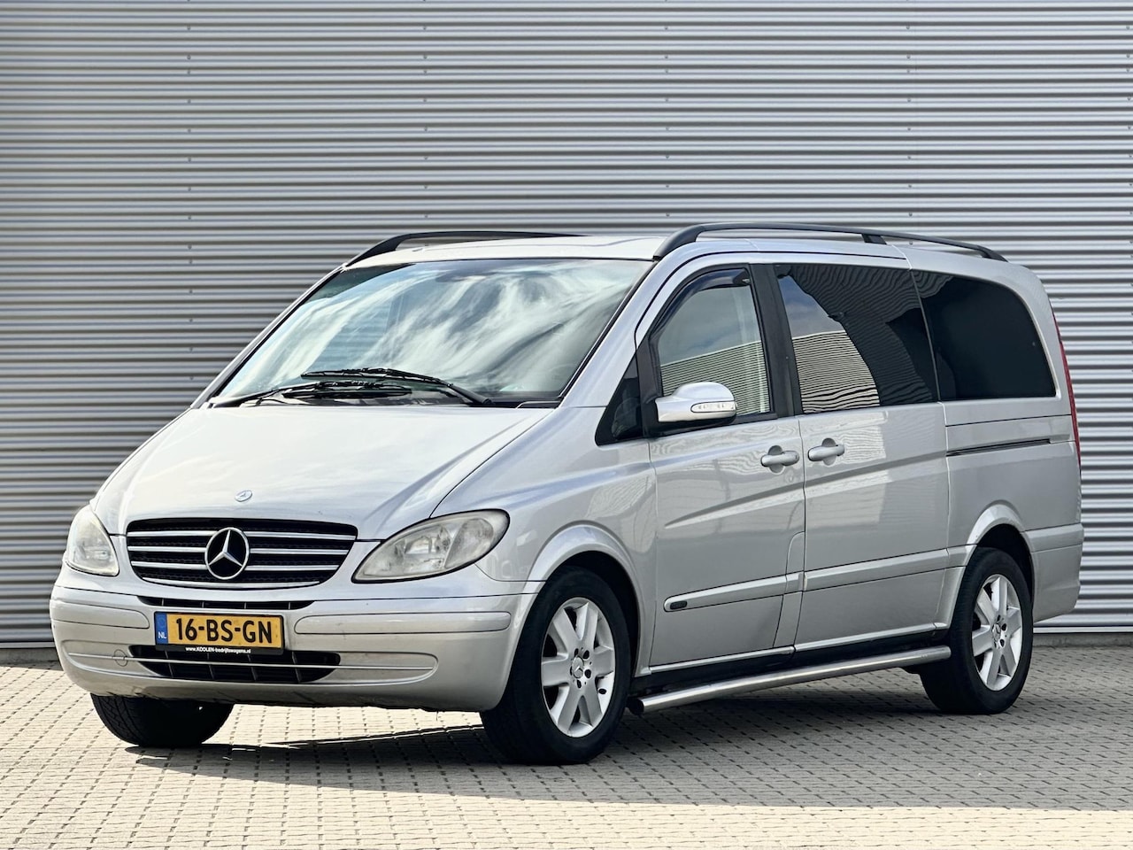 Mercedes-Benz Viano - 2.2 CDI Trend DC Dubbel cabine automaat Youngtimer - AutoWereld.nl