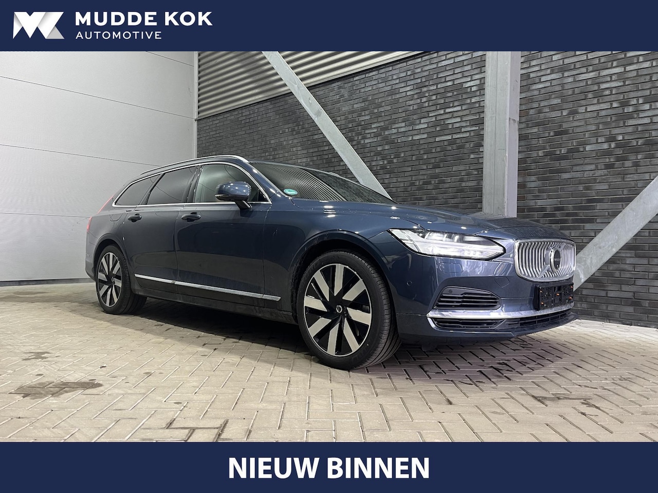 Volvo V90 - T6 Plug-in hybrid Ultra Bright | Long Range | Luchtvering Achter | Head-Up | Massage+Venti - AutoWereld.nl