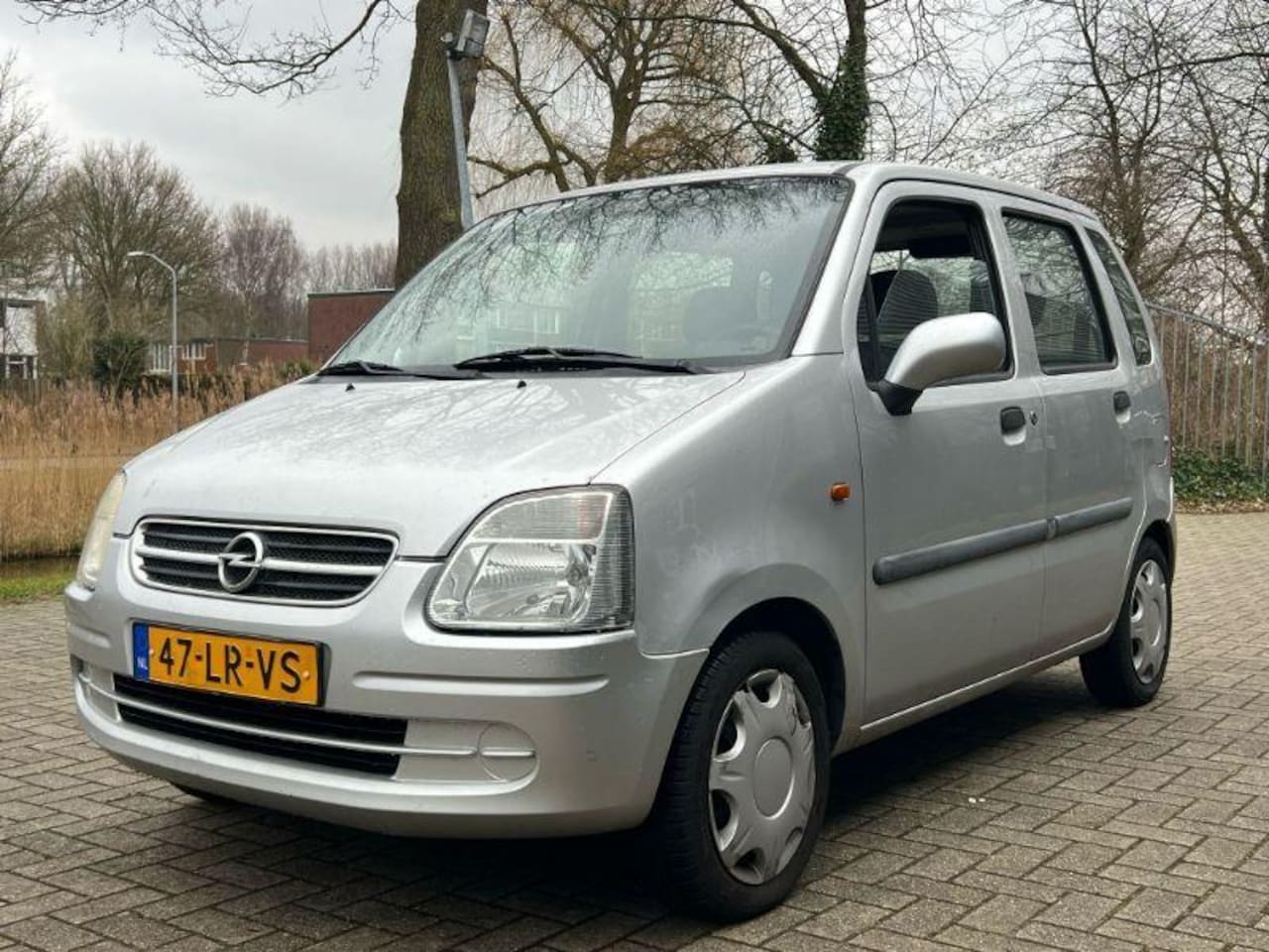 Opel Agila - 1.2-16V Comfort 1.2-16V Comfort - AutoWereld.nl