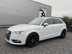 Audi A3 Sportback - 1.4 TFSI Ambition Clima|Cruis|PDC|Media|Leer Wit