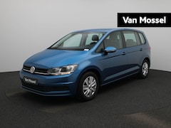 Volkswagen Touran - 1.5 TSI Trendline | Navigatie | Climate-Control | Apple-carplay | Cruise-Control | Parkeer