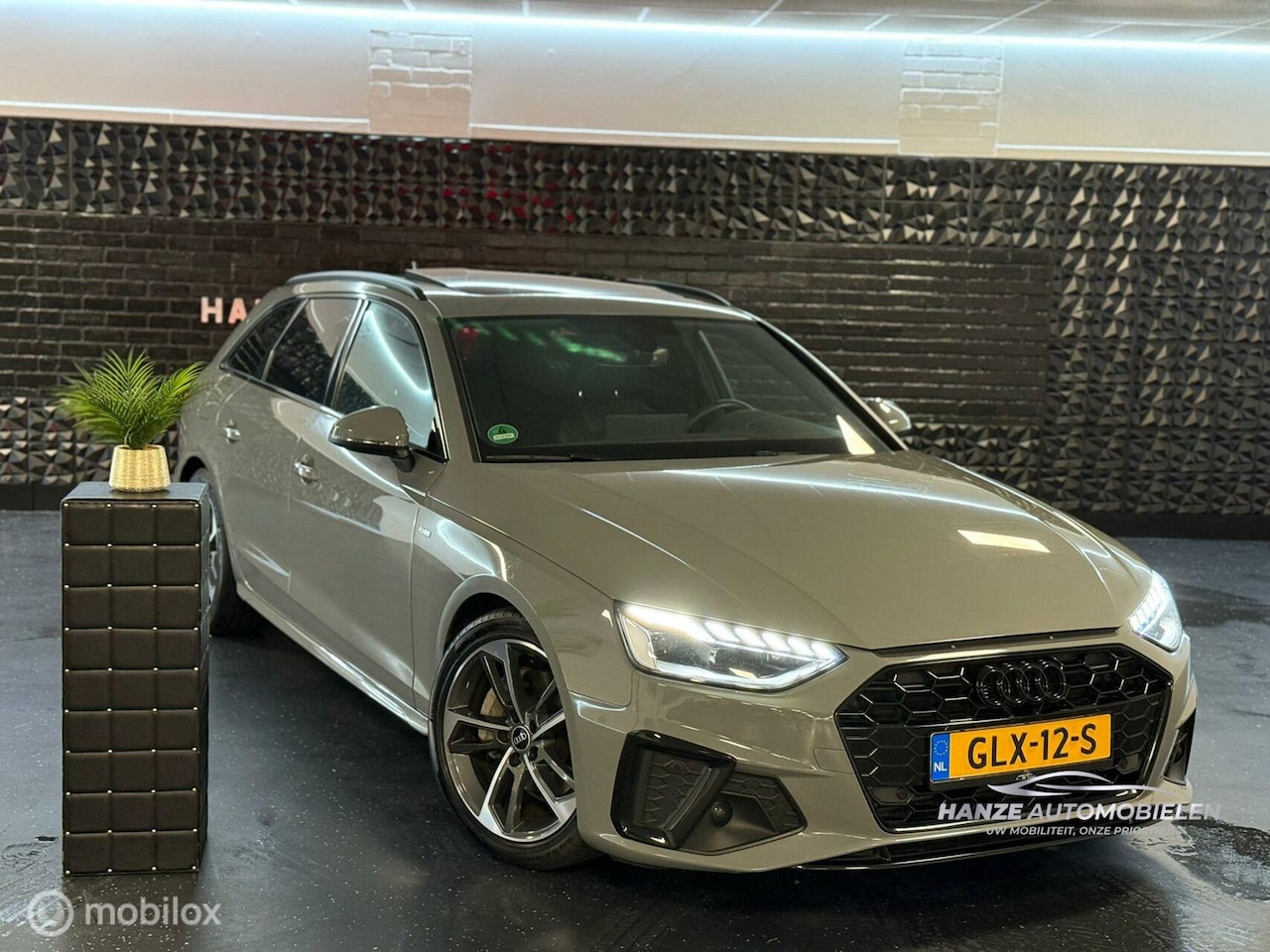 Audi A4 Avant - 40 TFSI 3×S-Line Pano Nardo-Grey nieuwstaat - AutoWereld.nl