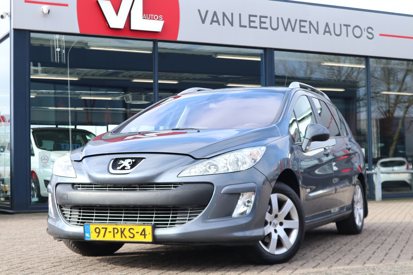 Peugeot 308 SW - 1.6 VTi Millesim 200 | Nieuw Binnen! | Clima | Pano | Trekhaak - AutoWereld.nl