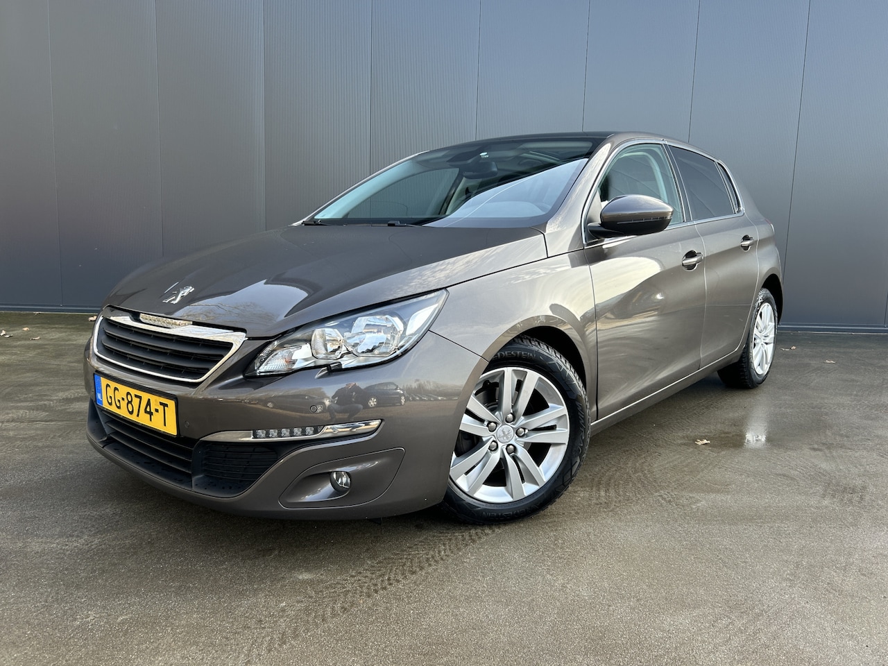 Peugeot 308 - 1.6 BlueHDi Blue PANO DAK LED NAVI CRUISE ECC - AutoWereld.nl