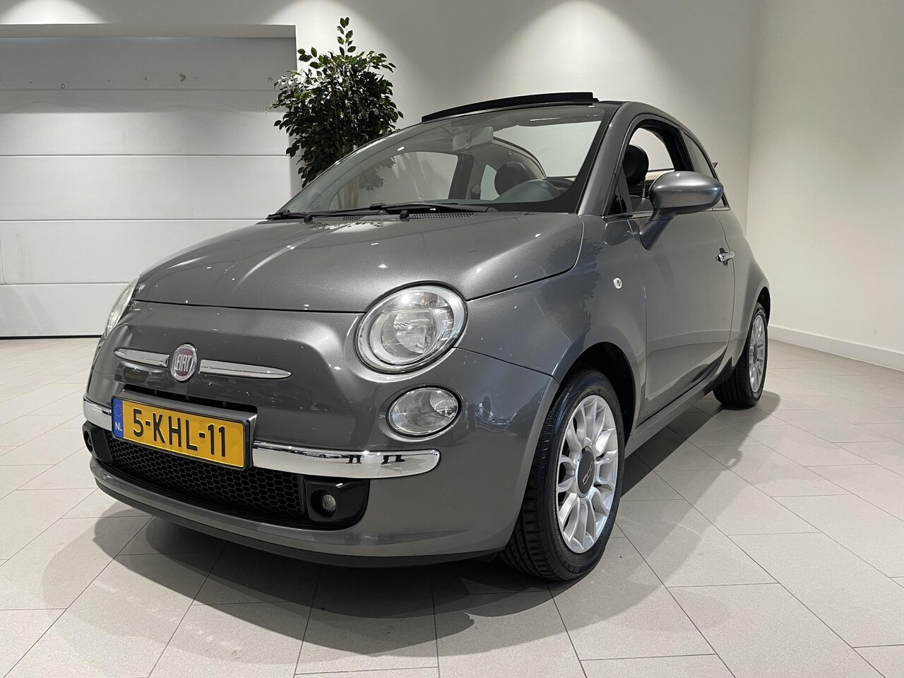 Fiat 500 C - 1.2 Lounge | Cabrio | Parkeersensoren Achter | Handsfree Bellen | Interscope Geluid Systee - AutoWereld.nl