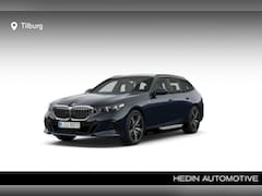 BMW 5-serie Touring - 530e M Sport Edition | Panoramadak | Innovation Pack | Trekhaak | Driving Assistant Plus