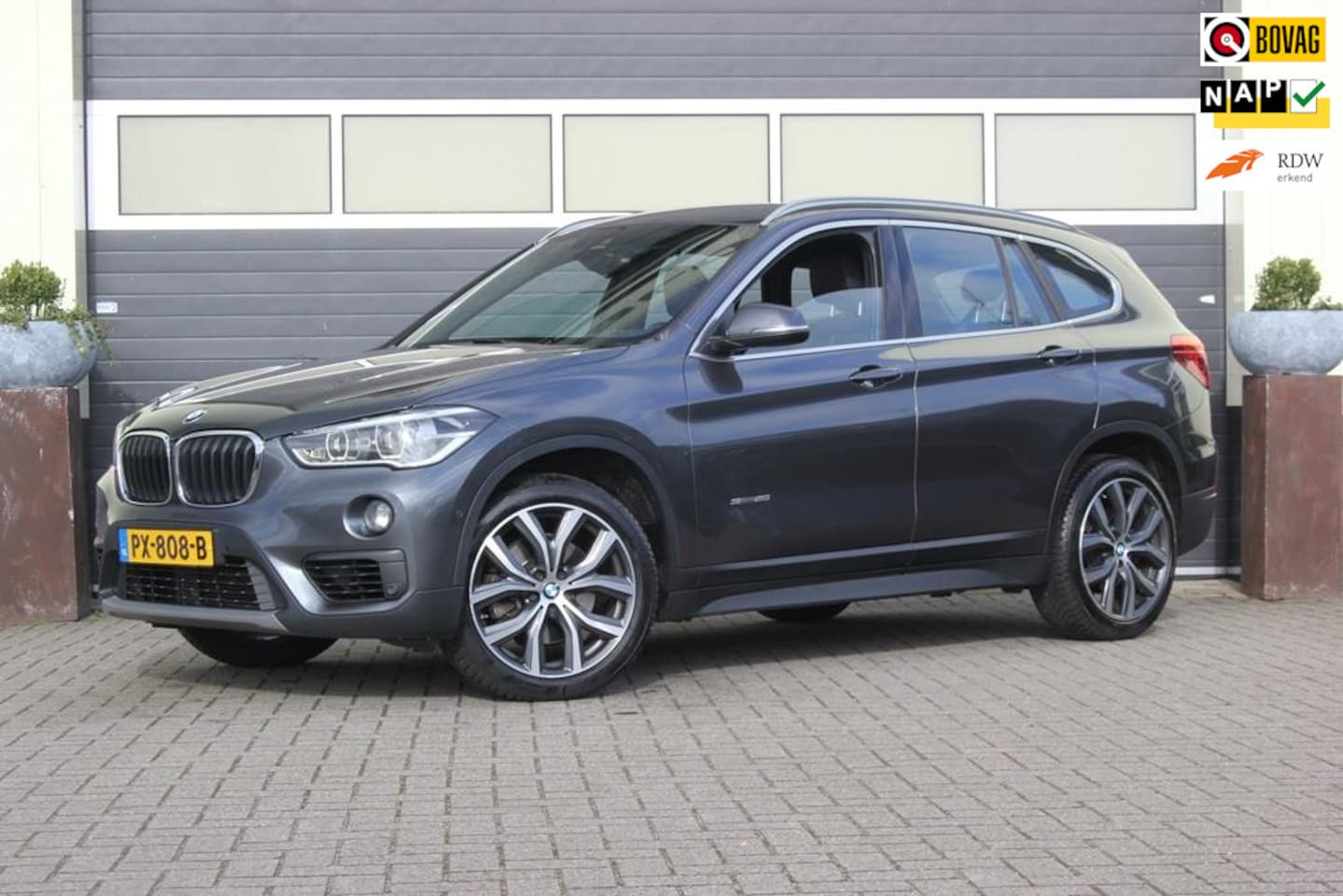 BMW X1 - SDrive20i High Executive | Head-Up | 19 Inch | - AutoWereld.nl