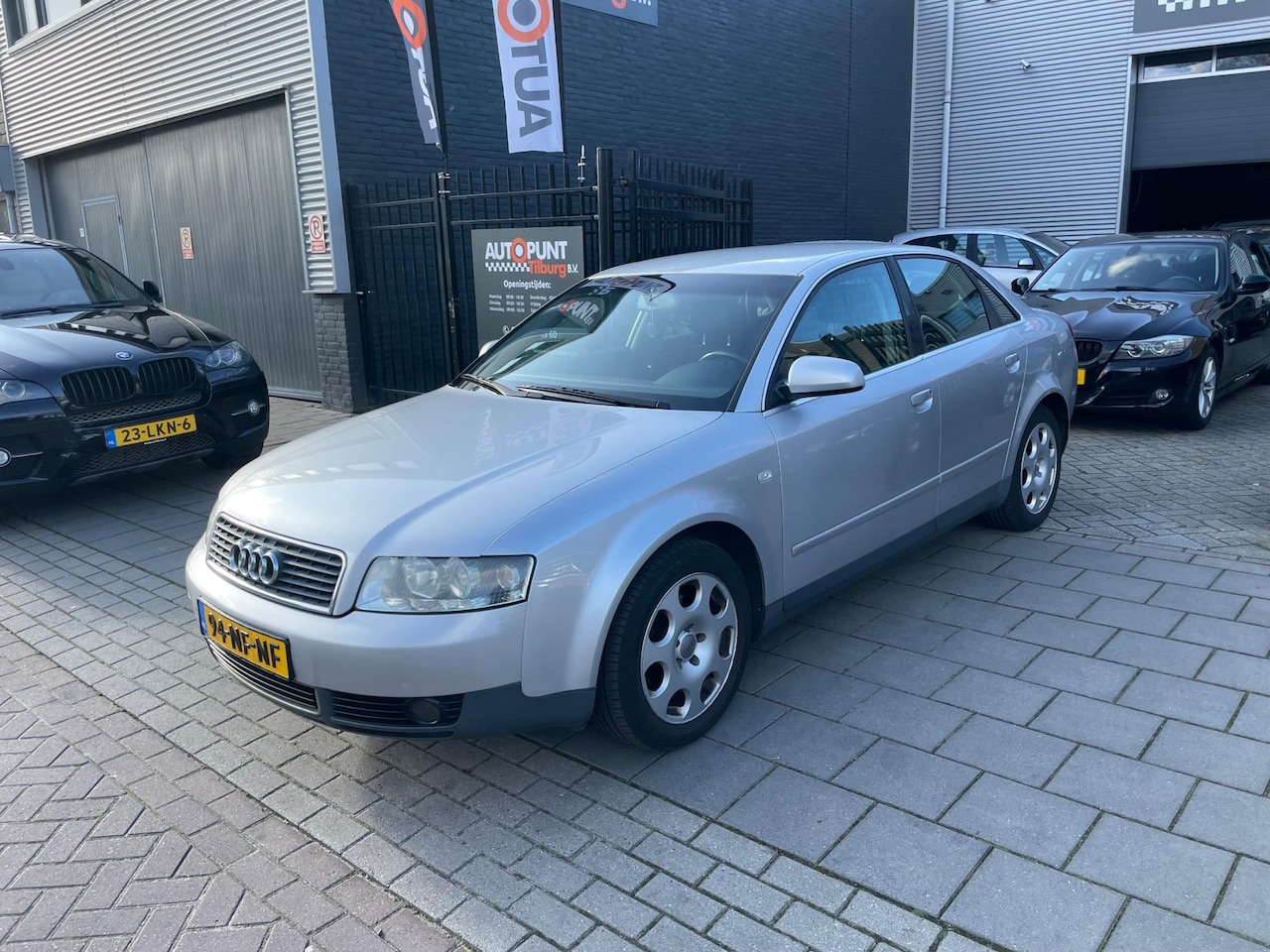 Audi A4 Limousine - 2.0 Pro Line 2e Eigenaar! Airco PDC NAP APK - AutoWereld.nl