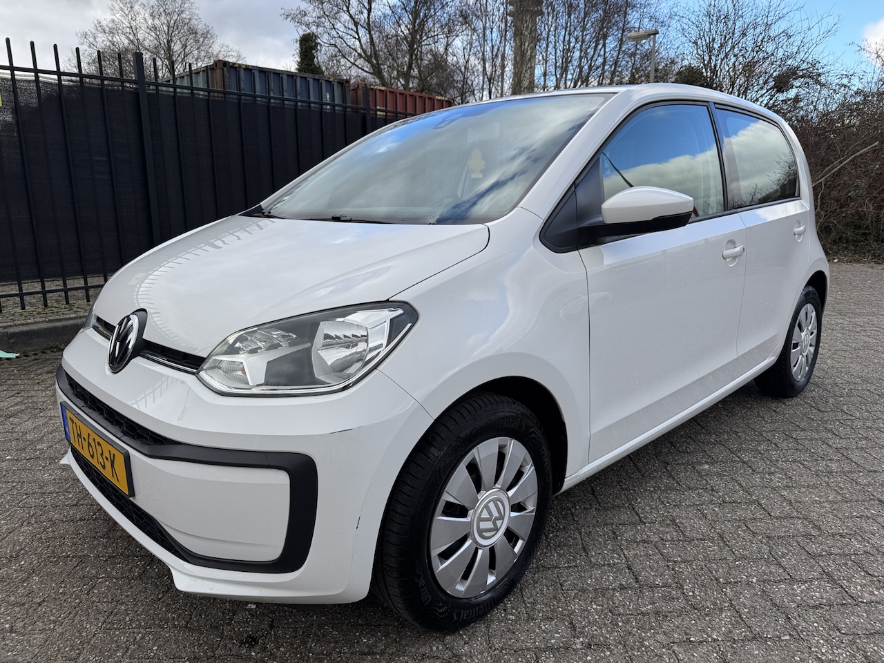 Volkswagen Up! - 1.0 BMT move up! 5 Drs Airco - AutoWereld.nl