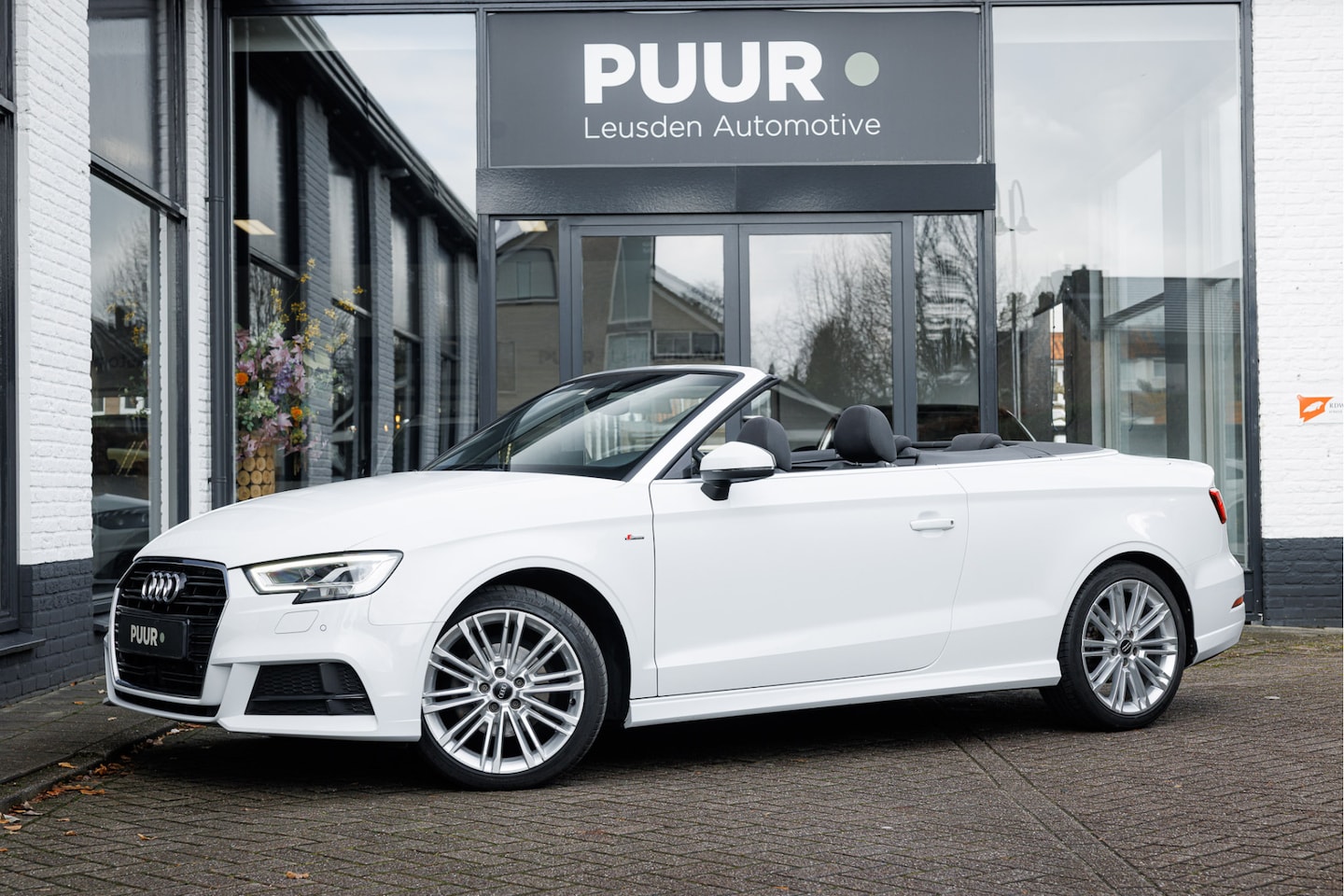 Audi A3 Cabriolet - 1.5 TFSI Aut. S-Line Camera - Navi - Led - AutoWereld.nl