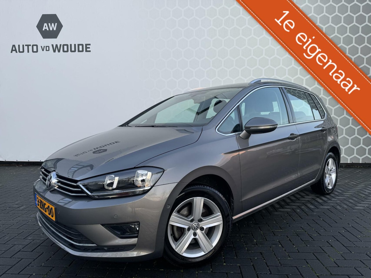 Volkswagen Golf Sportsvan - 2.0 TDI Highline Trekhaak - AutoWereld.nl