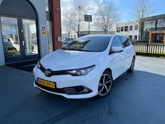 Toyota Auris - 1.8 Hybrid Executive Go AUTOMAAT STOELVERWARMING