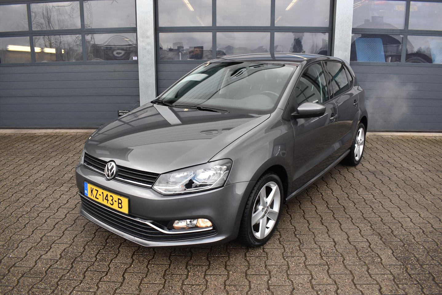 Volkswagen Polo - 1.2 TSI Highline 1.2 TSI 90pk 5-drs Highline - AutoWereld.nl