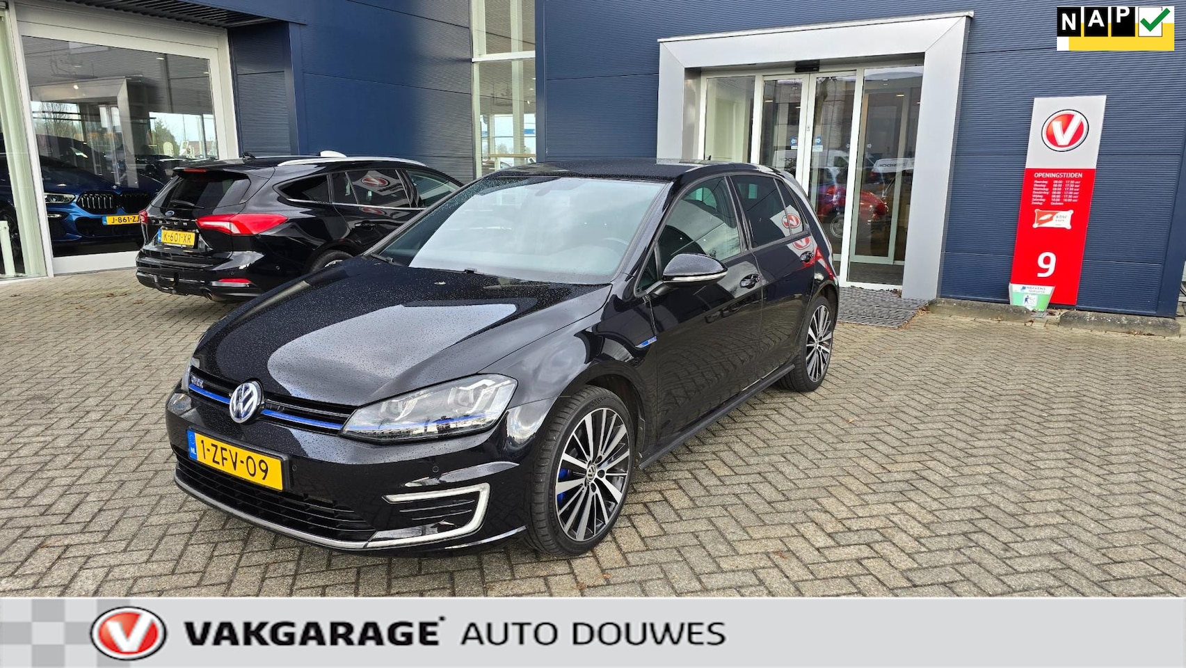 Volkswagen Golf - 1.4 TSI GTE | NAP | Automaat | 5 drs. | Navigatie | Carplay - AutoWereld.nl