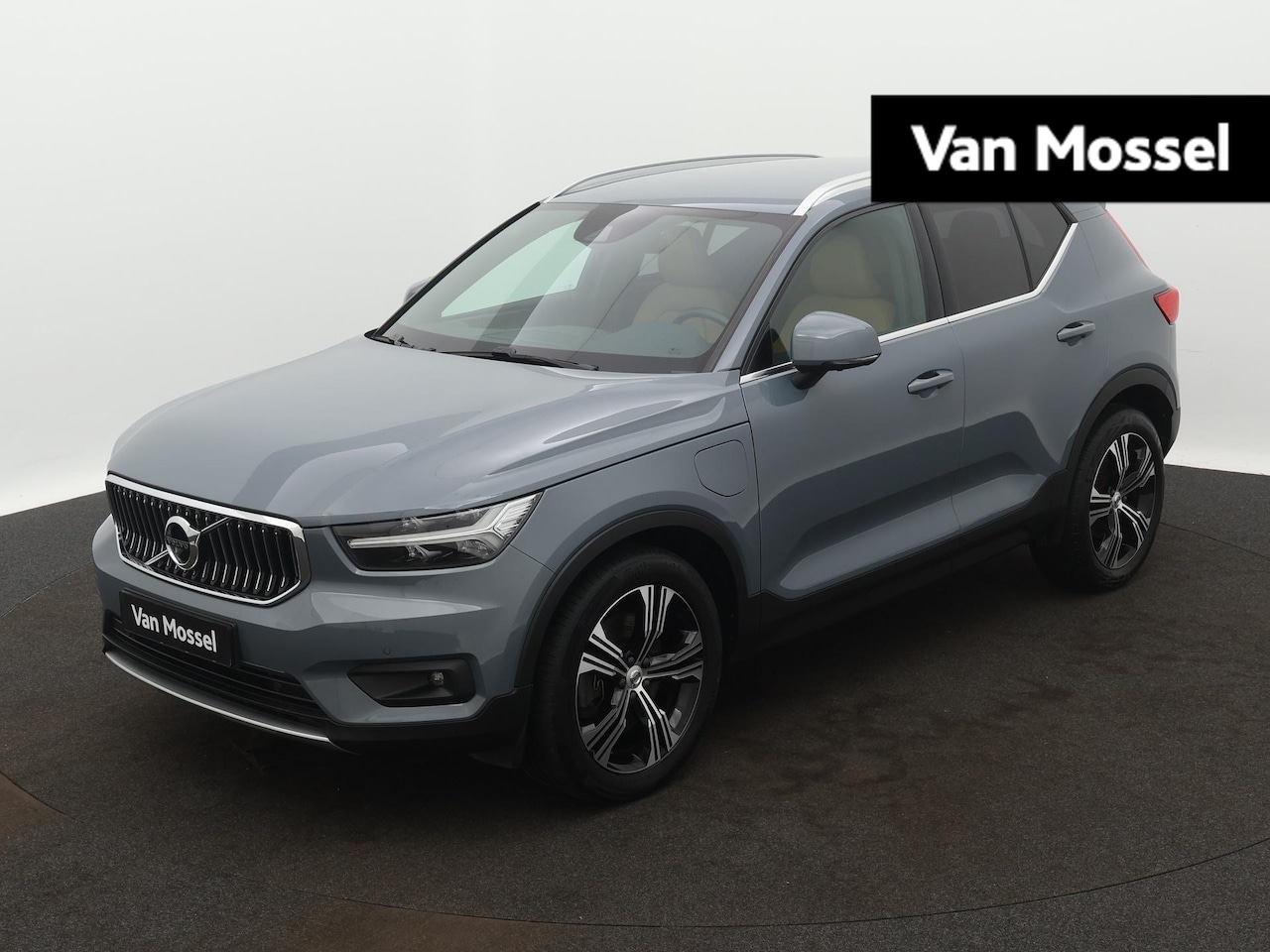 Volvo XC40 - 1.5 T5 Recharge Inscription 260PK | Navigatie | Carplay | Achteruitrijcamera | Stoelverwar - AutoWereld.nl