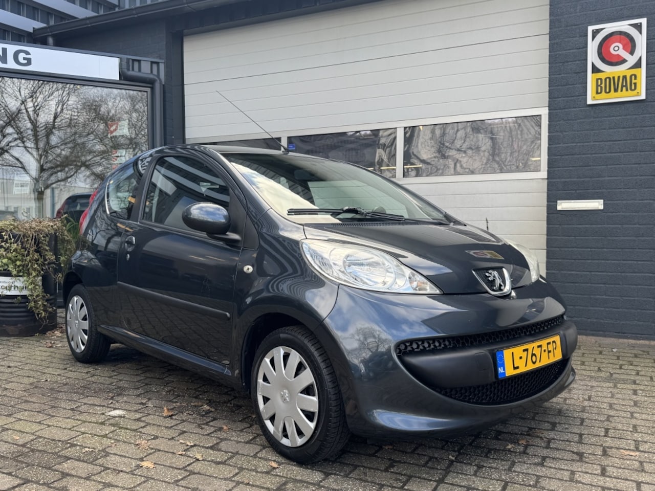 Peugeot 107 - 1.0-12V XS 1.0-12V XS - AutoWereld.nl