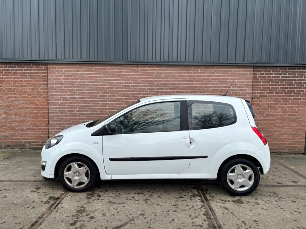 Renault Twingo - 1.2 16V Parisienne 1.2 16V Parisienne - AutoWereld.nl