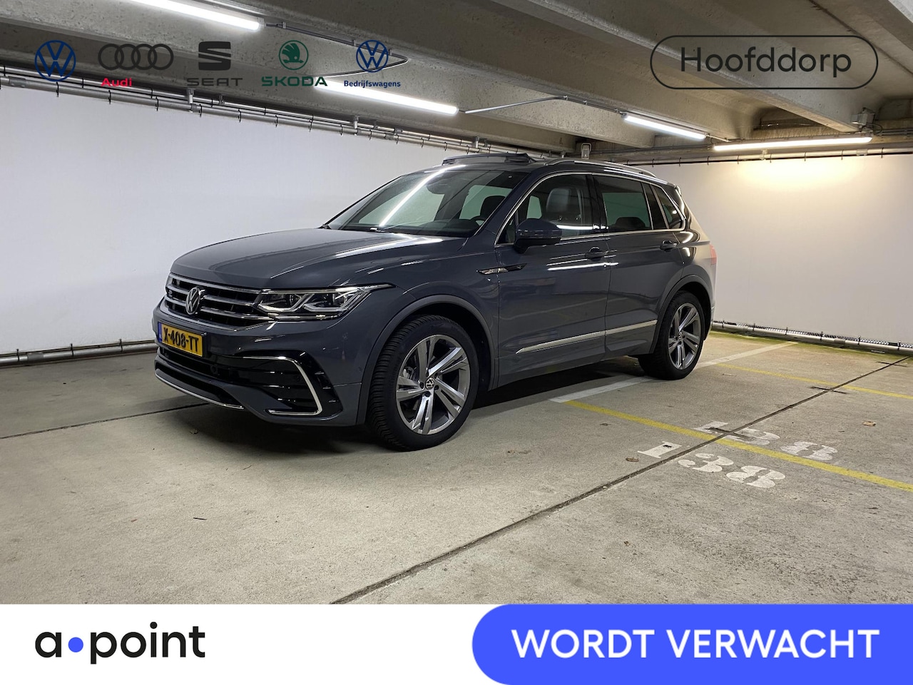 Volkswagen Tiguan - 1.5 TSI R-Line Business 150 pk Automaat (DSG) | Verlengde garantie | Navigatie | Panoramad - AutoWereld.nl