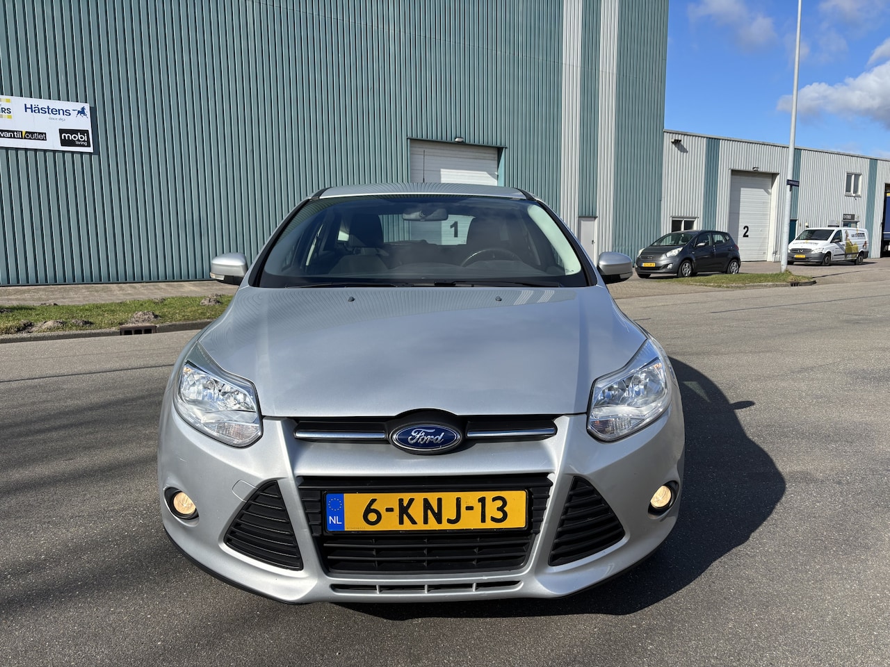 Ford Focus - 1.0i EcoBoost Trend 5-Deurs 6-Bak 126 PK. Mooie en als nieuw rijdende auto !!! - AutoWereld.nl