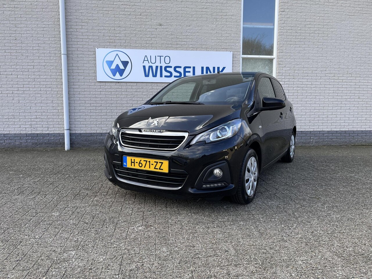 Peugeot 108 - 1.0 e-VTi Active 5Deurs Airco Bluetooth - AutoWereld.nl