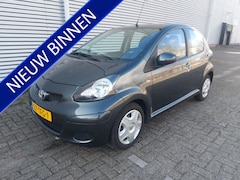 Toyota Aygo - 1.0-12V Comfort Automaat, airco.nieuwe apk