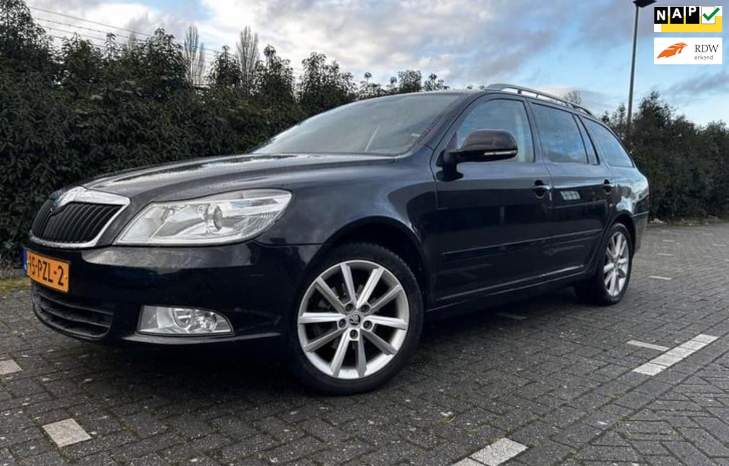 Skoda Octavia Combi - 1.2 TSI Elegance|Clima|CruiseControl|PDC - AutoWereld.nl