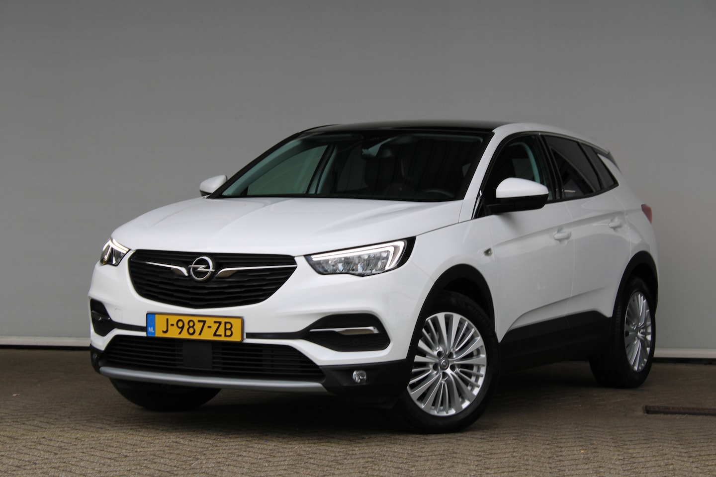 Opel Grandland X - 1.2 Turbo Innovation | Apple Carplay/Android Auto|telefoonintegratie premium | achteruitri - AutoWereld.nl