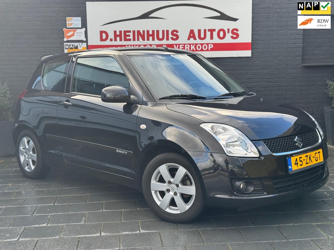 Suzuki Swift - 1.5 Exclusive *AUTOMAAT* - AutoWereld.nl