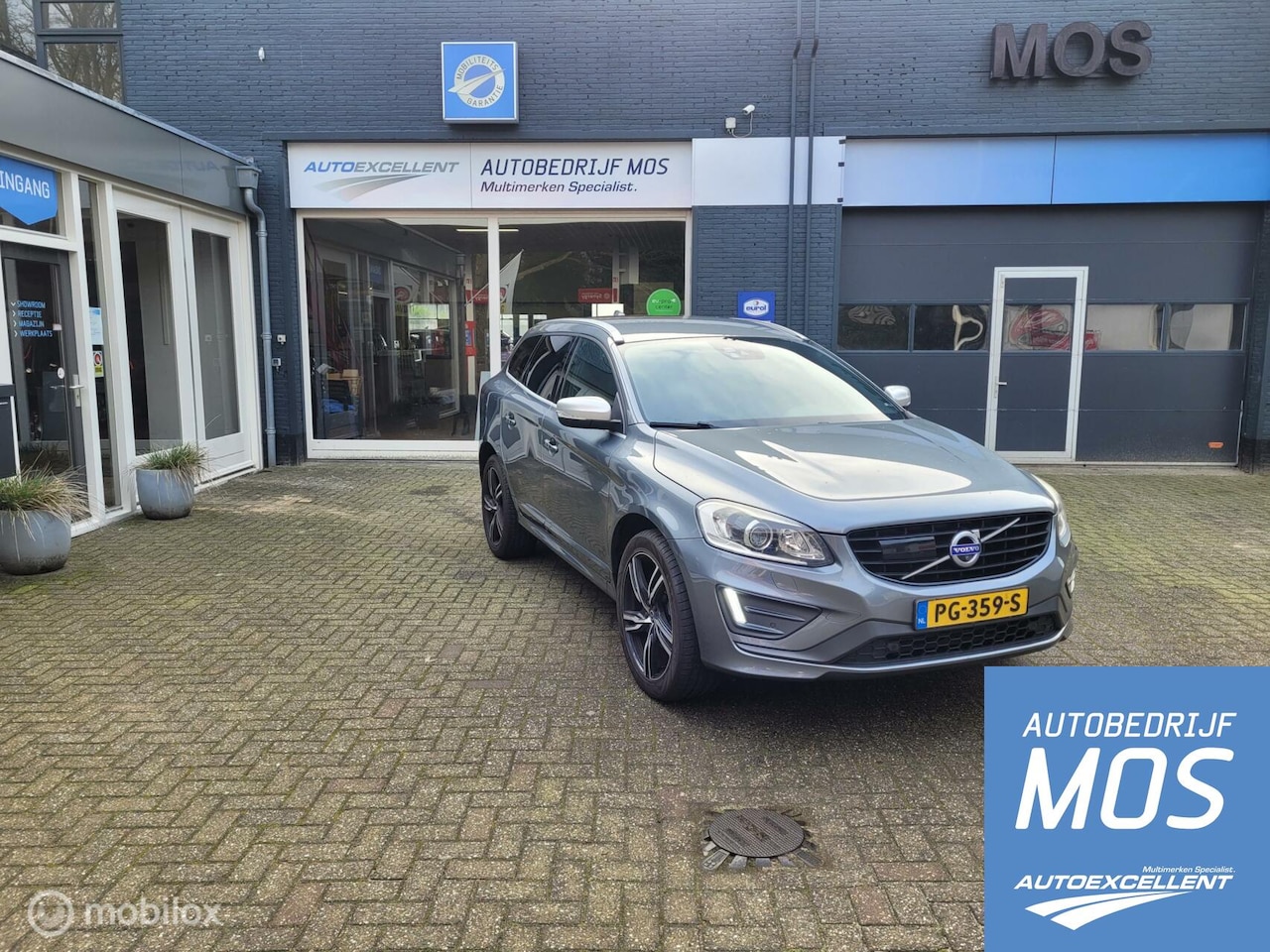 Volvo XC60 - 2.0 D4 FWD R-Design intellisafe pro, scandinavian en winter line - AutoWereld.nl