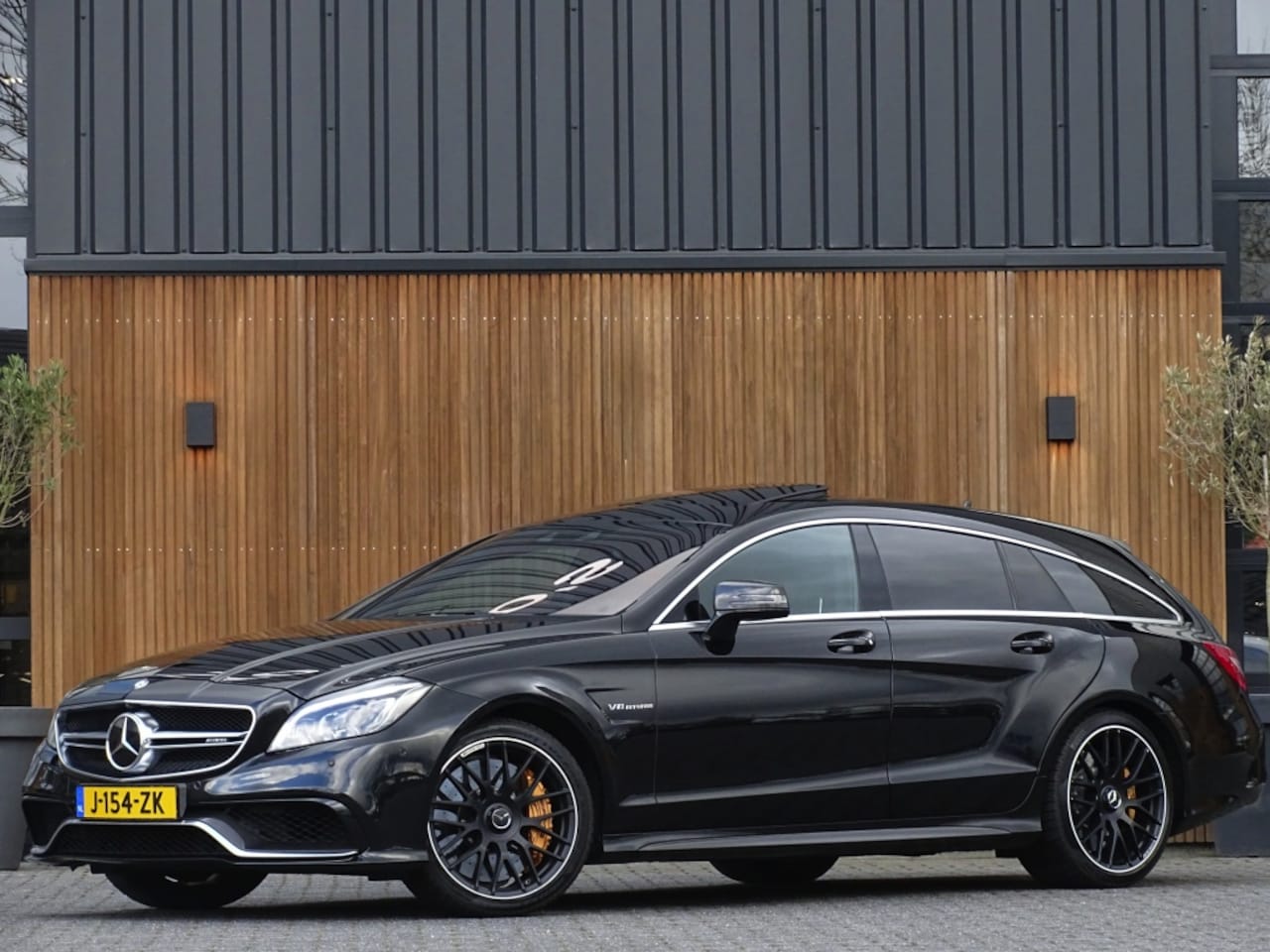 Mercedes-Benz CLS-klasse Shooting Brake - AMG 63S V8 BI-Turbo 586PK 4MATIC / Keramisch / Alcantara / LED - AutoWereld.nl