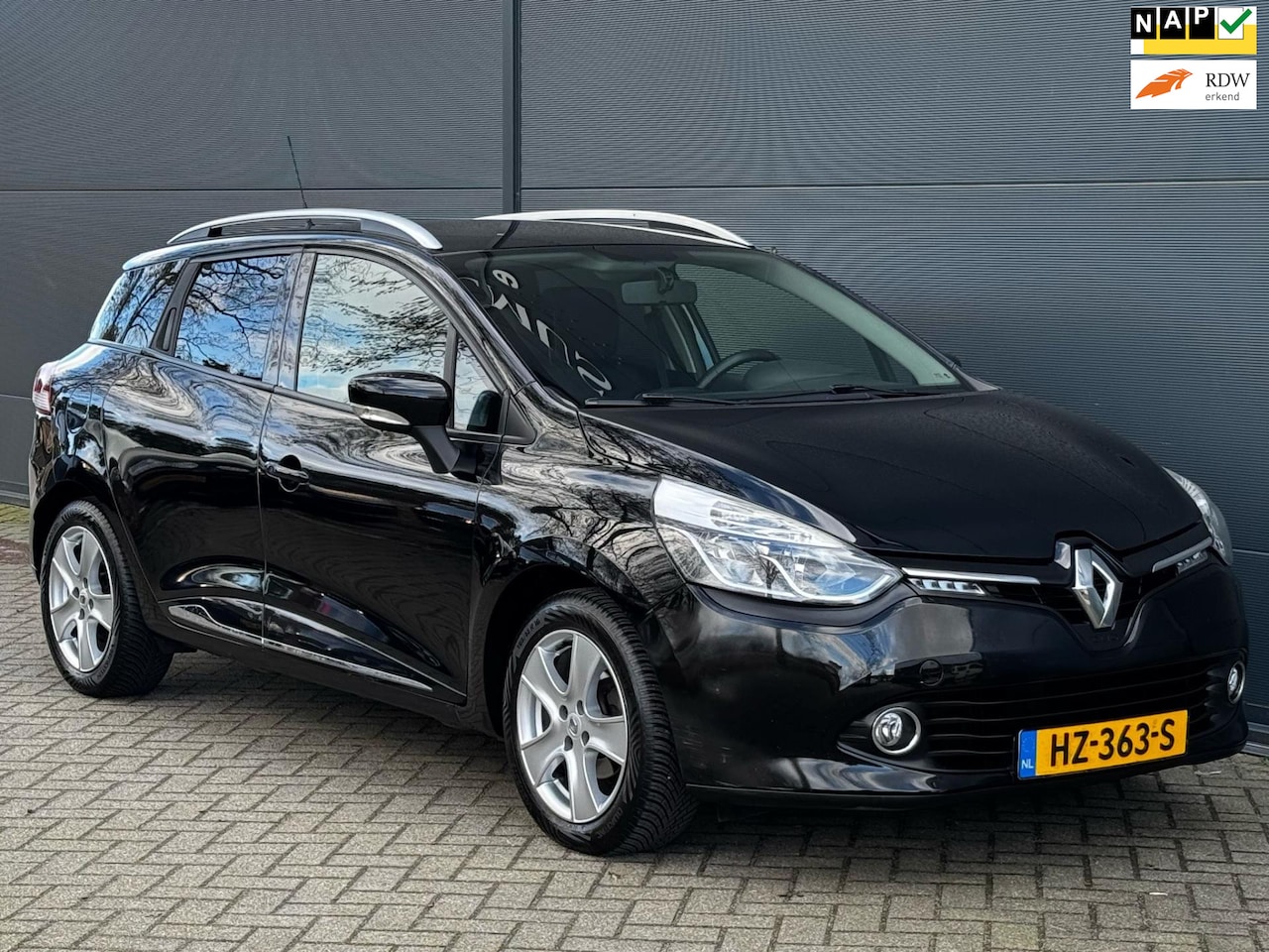 Renault Clio Estate - 0.9 TCe Expression NAVI AIRCO CRUISE PDC TREKHAAK - AutoWereld.nl