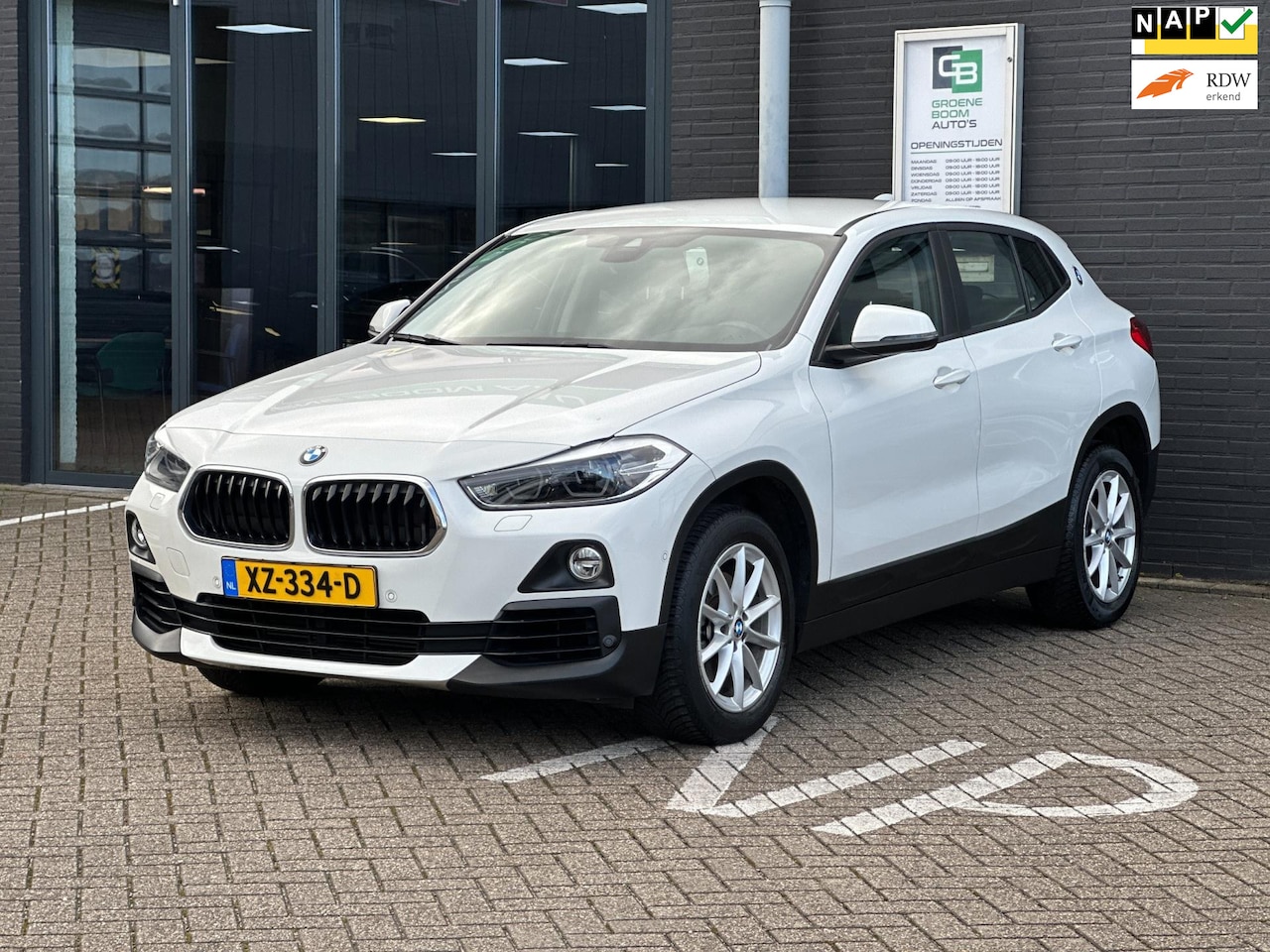 BMW X2 - SDrive18i High Executive/XENON/NAVI/AUTOMAAT/NETTE STAAT!! - AutoWereld.nl