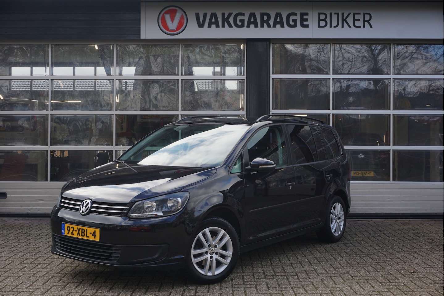 Volkswagen Touran - 1.2 TSI Trendline Bluemotion 7p. 1.2 TSI Trendline Bluemotion 7p. trekhaak! nieuwe apk! - AutoWereld.nl