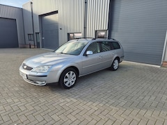 Ford Mondeo Wagon - 1.8-16V Futura INRUIL KOOPJE € 795 ZO MEENEMEN ACTIE WEEK