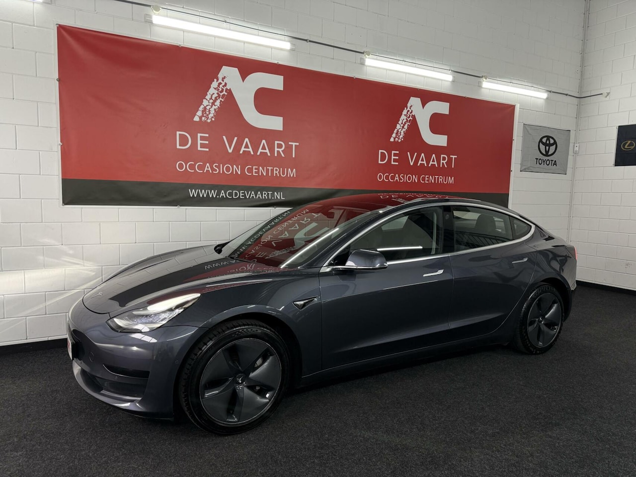 Tesla Model 3 - Standard RWD Plus 60 kWh - AUTOPILOT/PANO/NAP - AutoWereld.nl