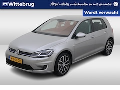 Volkswagen e-Golf - 136pk E-DITION / Virtual Cockpit / LED koplampen / Navigatie / 17" LMV