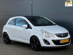 Opel Corsa - 1.4-16V Edition SPORT AIRCO NAVI PDC