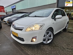 Toyota Auris - 1.8 Full Hybrid Executive GARANTIE