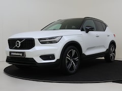 Volvo XC40 - 1.5 T5 Recharge R-Design 262 pk Automaat | Panoramadak | Navigatie | Camera